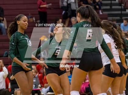 Thumbnail 3 in Reagan vs. Lake Travis (UIL 6A Bi-District Playoff) photogallery.