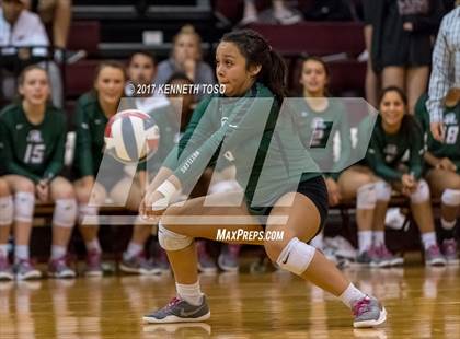 Thumbnail 1 in Reagan vs. Lake Travis (UIL 6A Bi-District Playoff) photogallery.