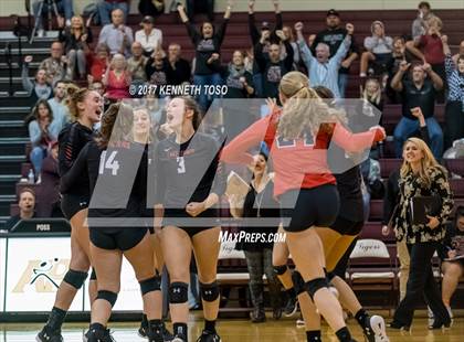 Thumbnail 2 in Reagan vs. Lake Travis (UIL 6A Bi-District Playoff) photogallery.
