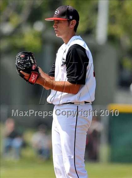Thumbnail 2 in Palos Verdes Peninsula @ Glendora (CIF SS D2 Playoffs) photogallery.