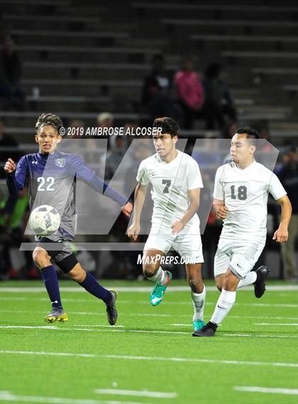 Thumbnail 2 in Mayde Creek vs. Cypress Ridge (UIL 6A Area Playoff) photogallery.