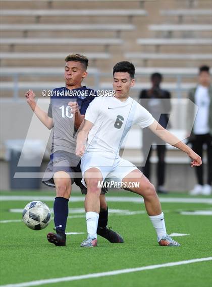 Thumbnail 2 in Mayde Creek vs. Cypress Ridge (UIL 6A Area Playoff) photogallery.