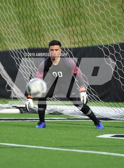 Thumbnail 3 in Mayde Creek vs. Cypress Ridge (UIL 6A Area Playoff) photogallery.