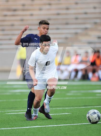 Thumbnail 3 in Mayde Creek vs. Cypress Ridge (UIL 6A Area Playoff) photogallery.