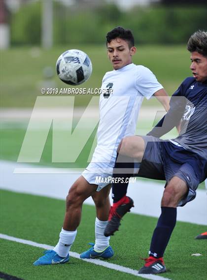 Thumbnail 3 in Mayde Creek vs. Cypress Ridge (UIL 6A Area Playoff) photogallery.