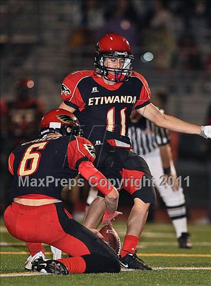 Thumbnail 1 in Glendora vs. Etiwanda photogallery.