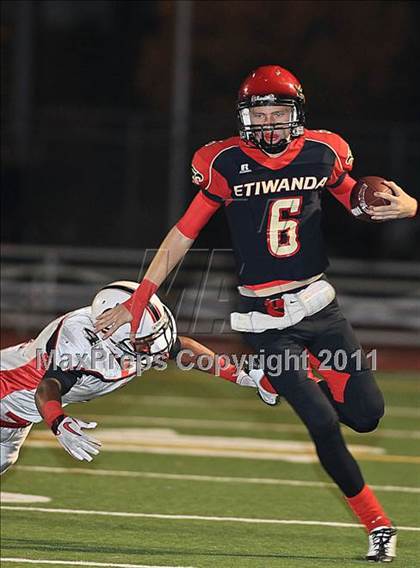 Thumbnail 1 in Glendora vs. Etiwanda photogallery.