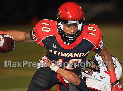Thumbnail 1 in Glendora vs. Etiwanda photogallery.