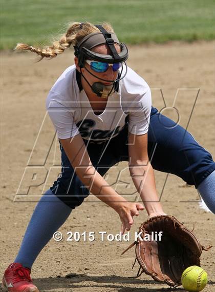 Thumbnail 3 in East Catholic vs Northwest Catholic (CIAC Class M 2nd Round) photogallery.