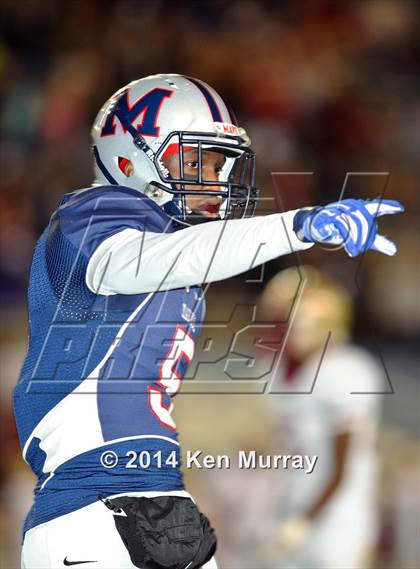 Thumbnail 2 in Cypress Woods vs Manvel (UIL 6A Regional Playoff) photogallery.