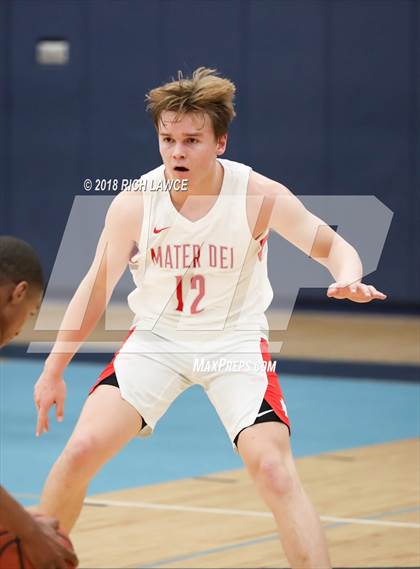Thumbnail 1 in Compton @ Mater Dei (Beach Bash Tournament) photogallery.