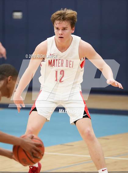 Thumbnail 3 in Compton @ Mater Dei (Beach Bash Tournament) photogallery.