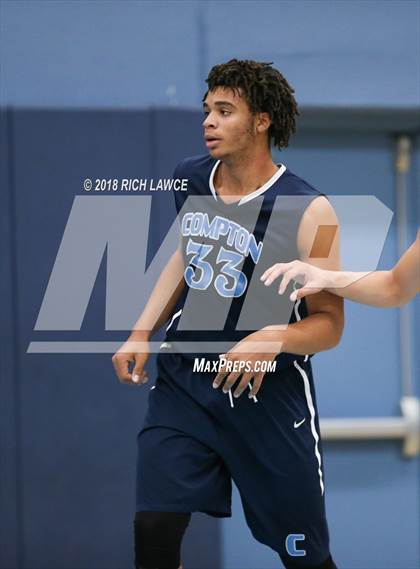 Thumbnail 3 in Compton @ Mater Dei (Beach Bash Tournament) photogallery.