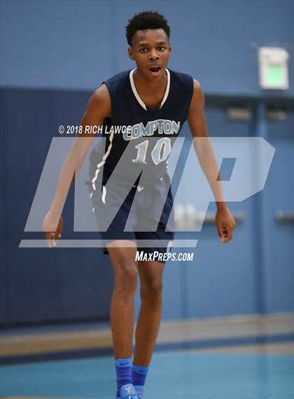 Thumbnail 3 in Compton @ Mater Dei (Beach Bash Tournament) photogallery.