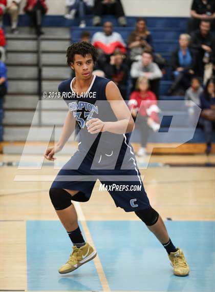 Thumbnail 1 in Compton @ Mater Dei (Beach Bash Tournament) photogallery.