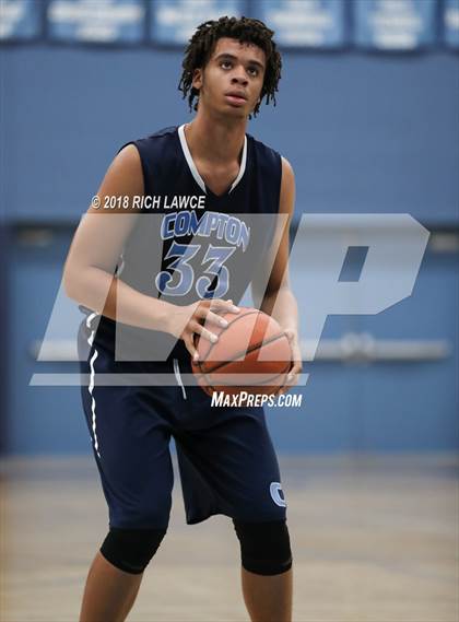 Thumbnail 3 in Compton @ Mater Dei (Beach Bash Tournament) photogallery.
