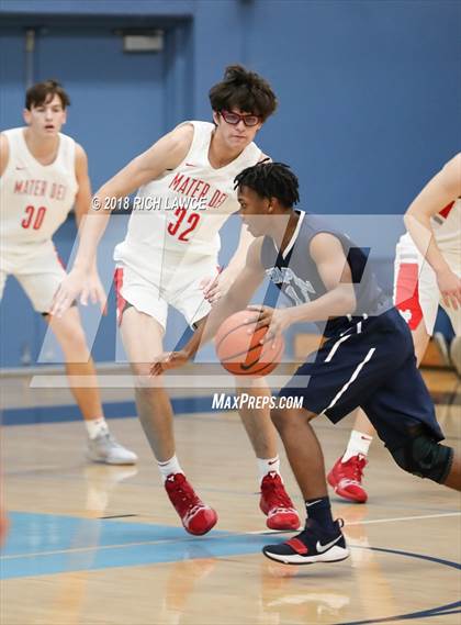 Thumbnail 3 in Compton @ Mater Dei (Beach Bash Tournament) photogallery.