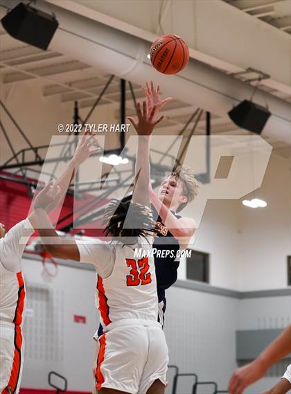 Thumbnail 3 in International vs. Indiana Math & Science Academy North (IHSAA A Sectional) photogallery.