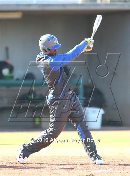 Thumbnail 3 in Topsail vs. Trinity Christian Academy (National High School Invitational) photogallery.