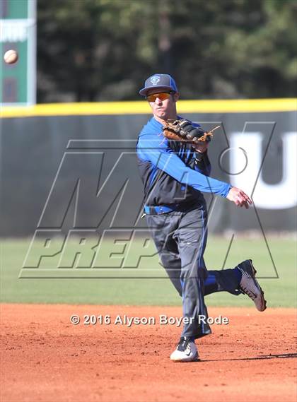 Thumbnail 3 in Topsail vs. Trinity Christian Academy (National High School Invitational) photogallery.