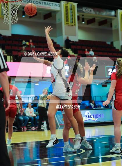 Thumbnail 1 in Rye vs. Tappan Zee (NYSPHSAA Section 1 Class AA Semifinal) photogallery.
