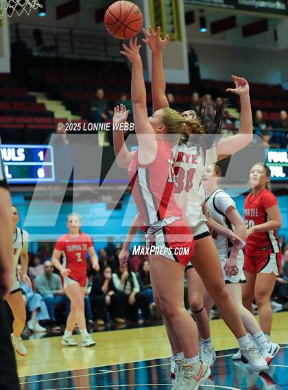 Thumbnail 2 in Rye vs. Tappan Zee (NYSPHSAA Section 1 Class AA Semifinal) photogallery.