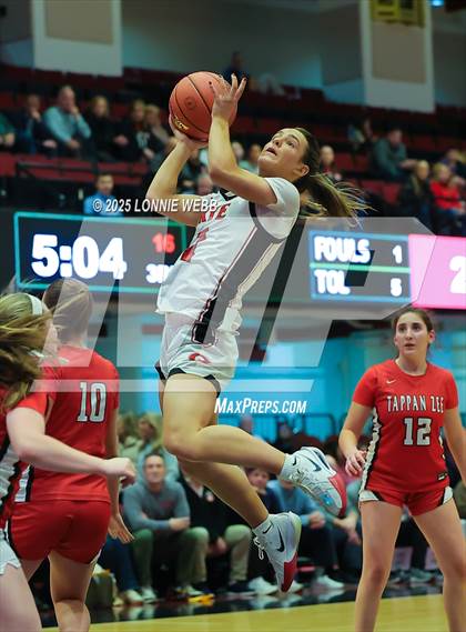 Thumbnail 1 in Rye vs. Tappan Zee (NYSPHSAA Section 1 Class AA Semifinal) photogallery.