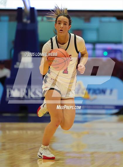 Thumbnail 1 in Rye vs. Tappan Zee (NYSPHSAA Section 1 Class AA Semifinal) photogallery.