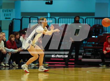 Thumbnail 1 in Rye vs. Tappan Zee (NYSPHSAA Section 1 Class AA Semifinal) photogallery.