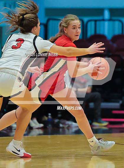 Thumbnail 1 in Rye vs. Tappan Zee (NYSPHSAA Section 1 Class AA Semifinal) photogallery.