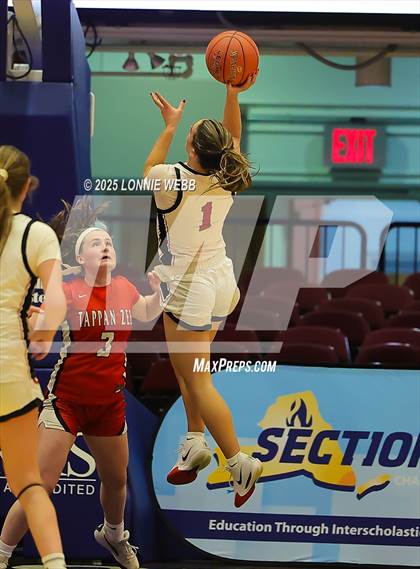 Thumbnail 3 in Rye vs. Tappan Zee (NYSPHSAA Section 1 Class AA Semifinal) photogallery.