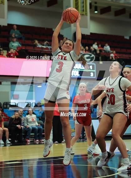 Thumbnail 1 in Rye vs. Tappan Zee (NYSPHSAA Section 1 Class AA Semifinal) photogallery.