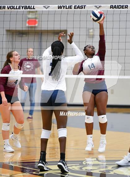 Thumbnail 3 in Rowlett @ Wylie East photogallery.