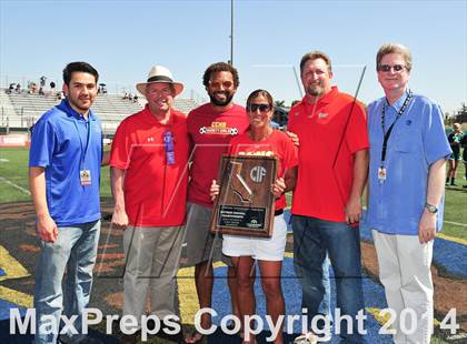 Thumbnail 3 in Cathedral Catholic vs. La Costa Canyon (CIF SoCal Regional D2 Final) photogallery.