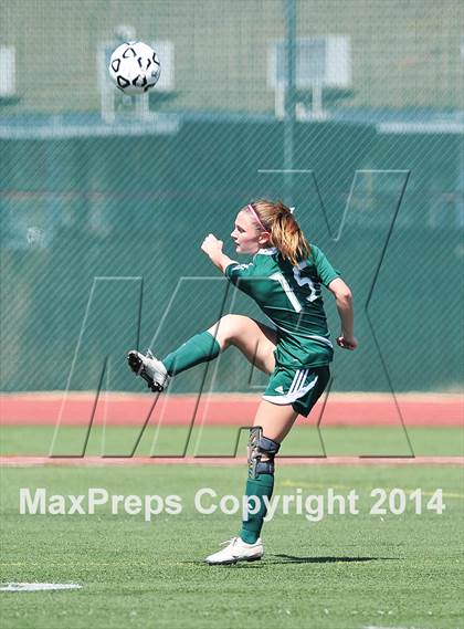 Thumbnail 3 in Cathedral Catholic vs. La Costa Canyon (CIF SoCal Regional D2 Final) photogallery.