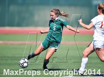 Thumbnail 3 in Cathedral Catholic vs. La Costa Canyon (CIF SoCal Regional D2 Final) photogallery.