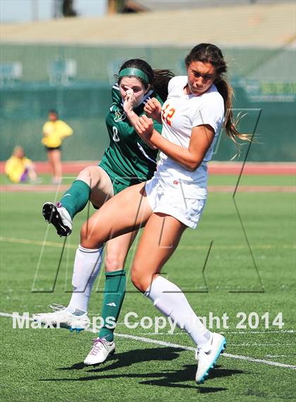 Thumbnail 2 in Cathedral Catholic vs. La Costa Canyon (CIF SoCal Regional D2 Final) photogallery.