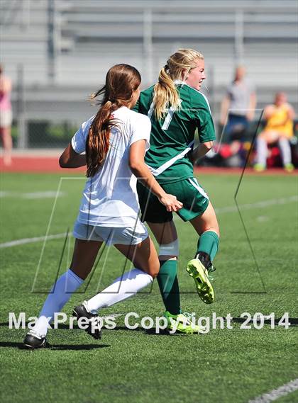 Thumbnail 1 in Cathedral Catholic vs. La Costa Canyon (CIF SoCal Regional D2 Final) photogallery.