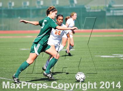 Thumbnail 2 in Cathedral Catholic vs. La Costa Canyon (CIF SoCal Regional D2 Final) photogallery.