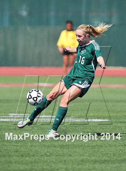 Thumbnail 1 in Cathedral Catholic vs. La Costa Canyon (CIF SoCal Regional D2 Final) photogallery.