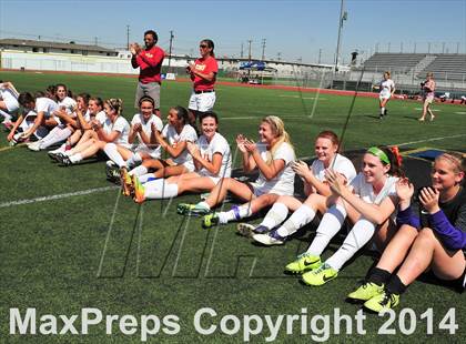Thumbnail 2 in Cathedral Catholic vs. La Costa Canyon (CIF SoCal Regional D2 Final) photogallery.