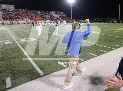 Thumbnail 2 in Allen vs. Rockwall (UIL 6A Division 1 Region II Area) photogallery.