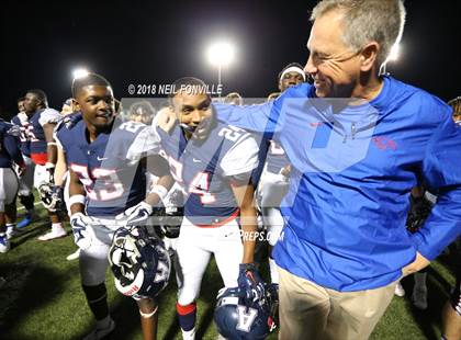 Thumbnail 2 in Allen vs. Rockwall (UIL 6A Division 1 Region II Area) photogallery.