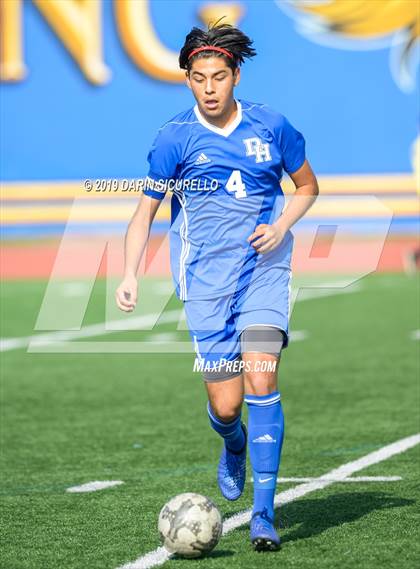Thumbnail 1 in Costa Mesa vs. Dana Hills (Marina Tournament) photogallery.