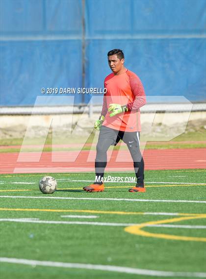Thumbnail 2 in Costa Mesa vs. Dana Hills (Marina Tournament) photogallery.