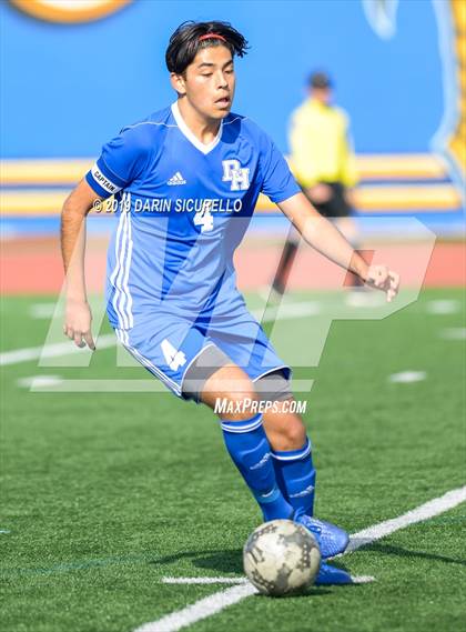 Thumbnail 2 in Costa Mesa vs. Dana Hills (Marina Tournament) photogallery.