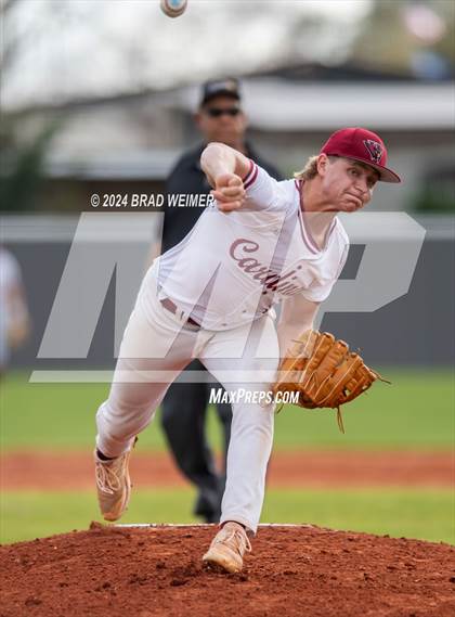 Thumbnail 1 in Central Lafourche @ E.D. White (scrimmage) photogallery.