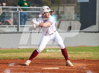 Thumbnail 2 in Central Lafourche @ E.D. White (scrimmage) photogallery.
