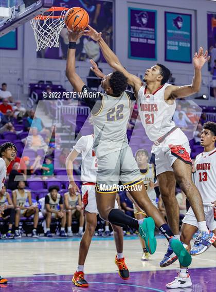 Thumbnail 2 in Centennial vs. Wheeler (City of Palms Classic) photogallery.