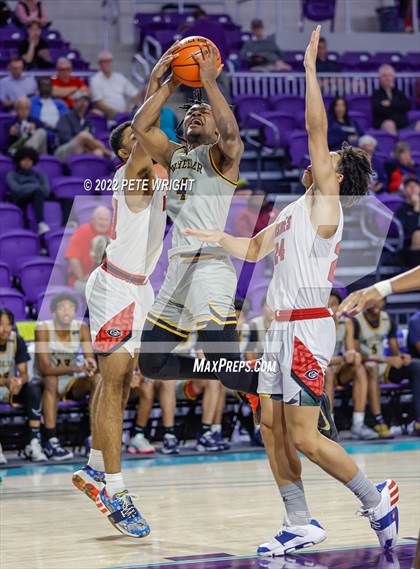Thumbnail 2 in Centennial vs. Wheeler (City of Palms Classic) photogallery.